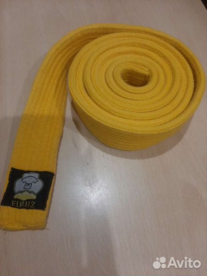 Желтый пояс для дзюдо