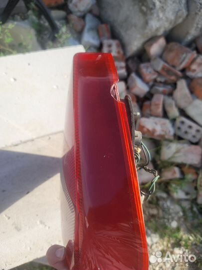 Фонарь задний правый mitsubishi lancer 7