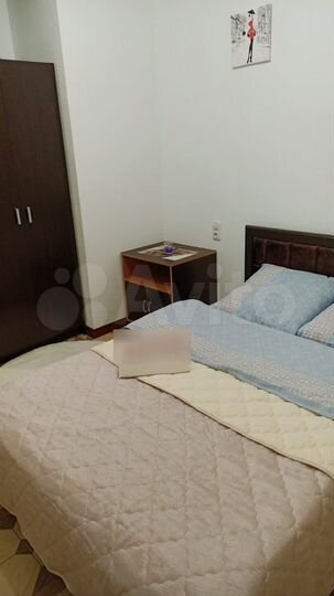 2-к. квартира, 42 м², 1/17 эт.