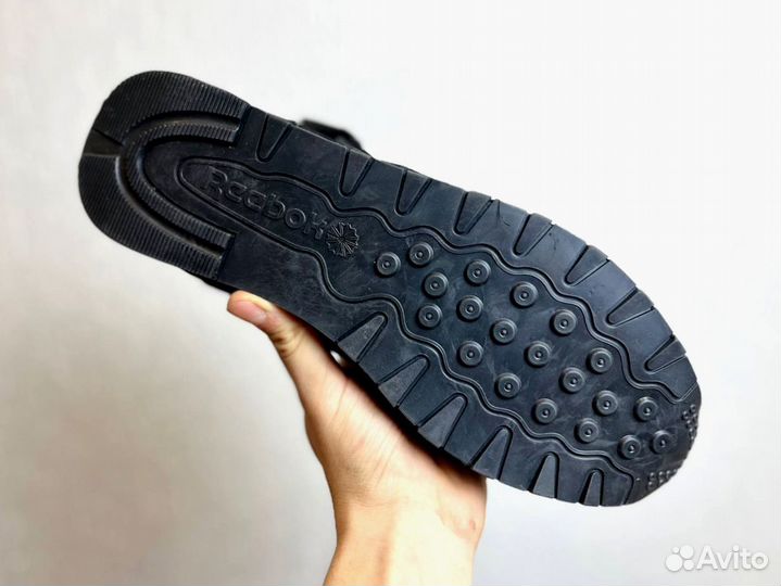 Кроссовки Reebok долговечные