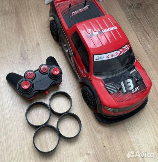 Машина на радиоуправлении для дрифта