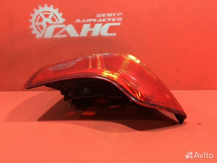 Фонарь задний правый Toyota Corolla E12 хетчбэк 3