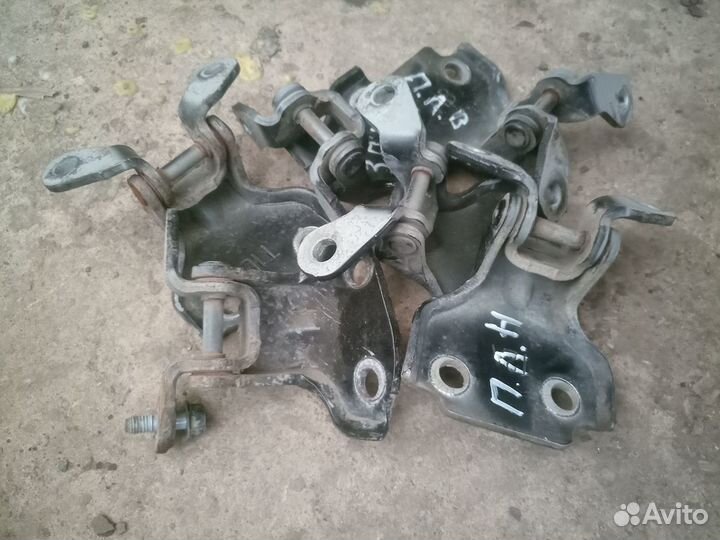 Петля двери Chevrolet Lanos zaz Sens Chance