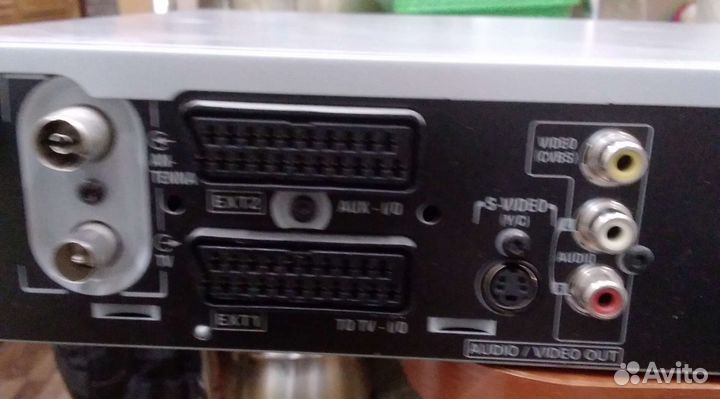 Пишущий dvd плеер Philips dvdr3305