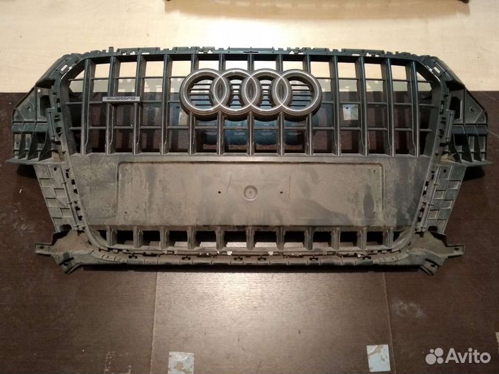 Audi Q3 Решетка радиатора