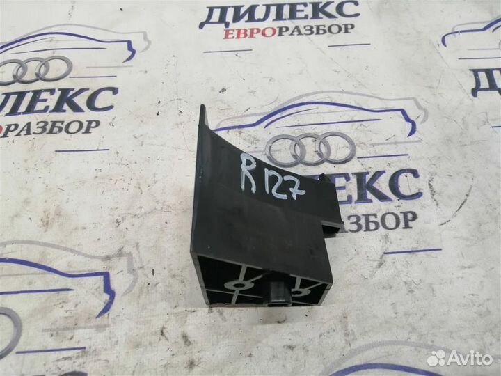 Кронштейн VW Passat (B7) 2011-2015