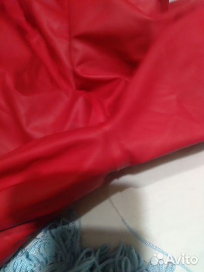 Комбинезон прорезиновый красный, на3-4 года,на уте