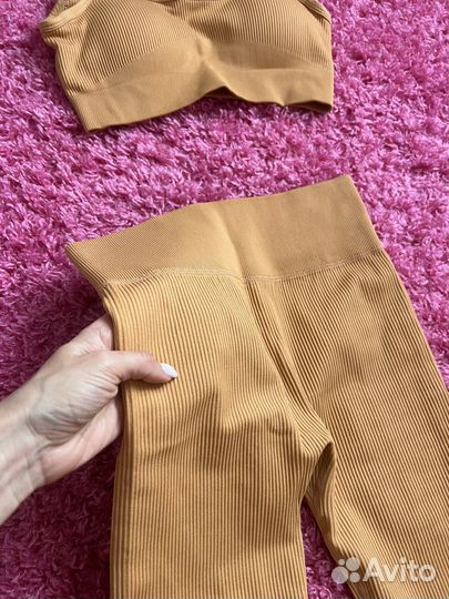 Костюм для йоги