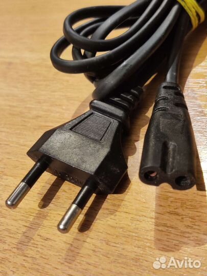 Провод питания сетевой IEC C 7