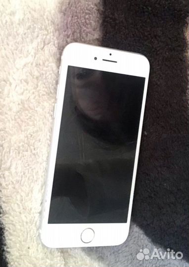Телефон iPhone 7