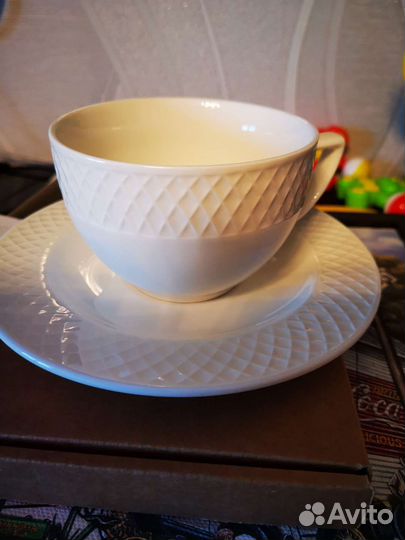 Набор столовой посуды новый