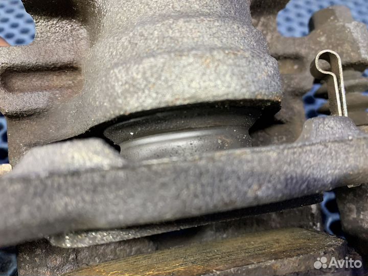 Суппорт тормозной задний правый Caliber Liberty