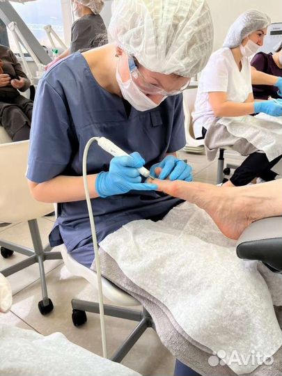 Маникюр/педикюр/подология