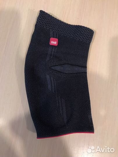 Бандаж локтевой Medi. Германия