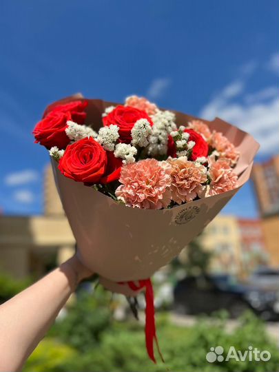 Букет роз стойкий