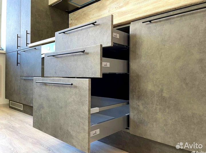 Кухонный гарнитур 