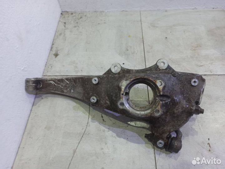 Кулак передний левый бмв