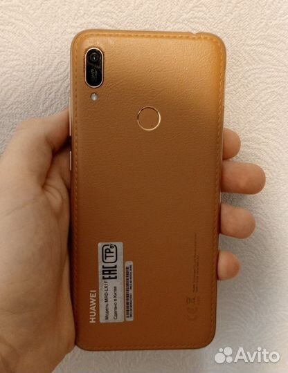 HUAWEI Y6 (2019), 2/32 ГБ