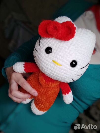 Игрушка Hello Kitty ручная работа