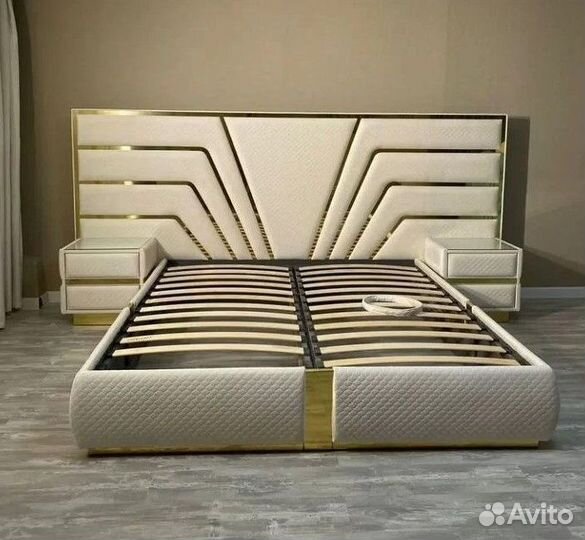 Кровать двуспальная мягкая на заказ