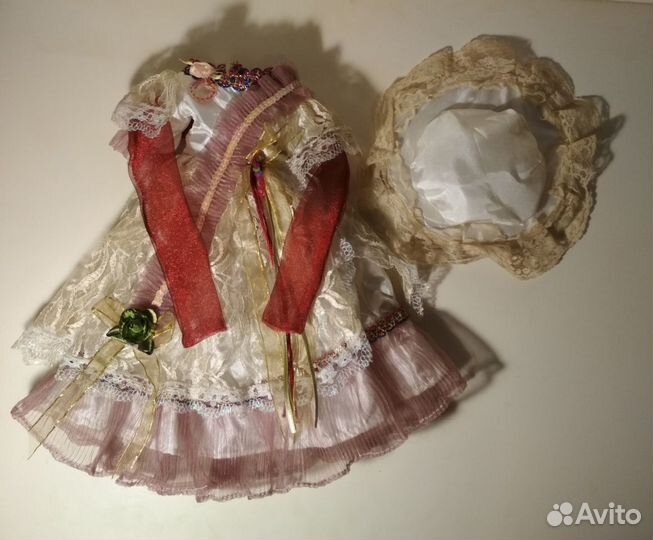 Аутфит от коллекционной авторской фарфоровой куклы