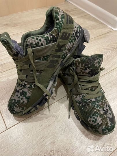 Мужские зимние кроссовки