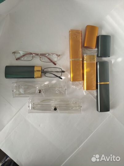 Очки для чтения с футляром