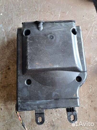 Сабвуфер на BMW E65 E66