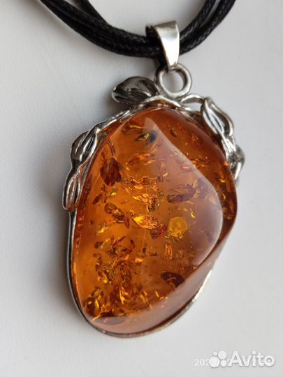 Янтарное колье
