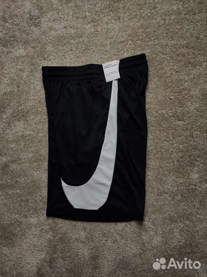 Шорты Nike Large Swoosh