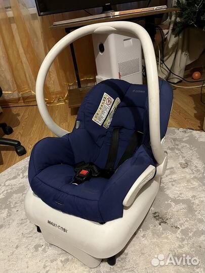 Автолюлька maxi cosi с базой isofix