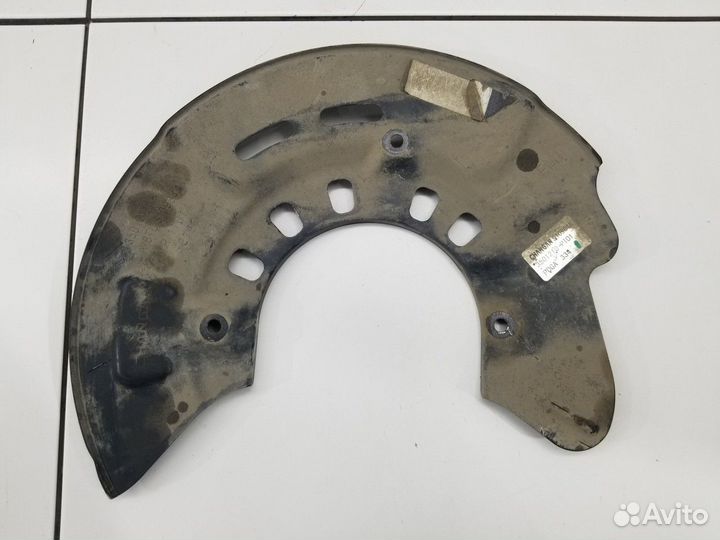 Кожух тормозного диска передний правый