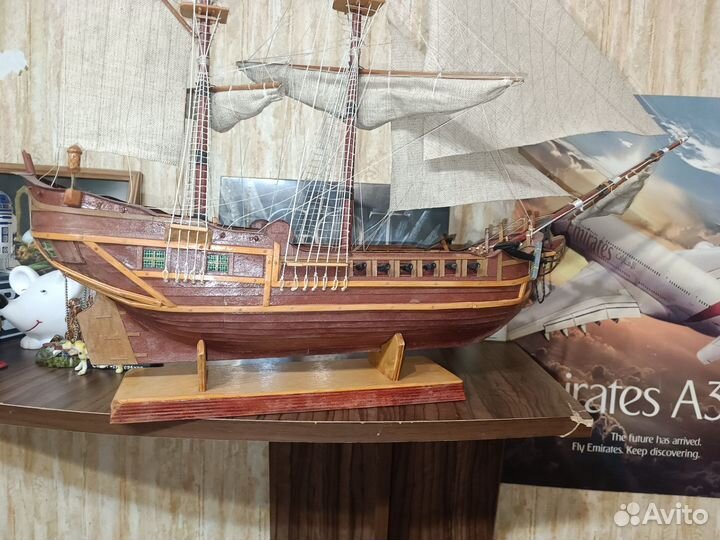 Модель корабля из дерева