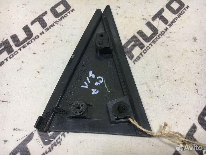 Уголок двери задней левой наружный Мазда сх7