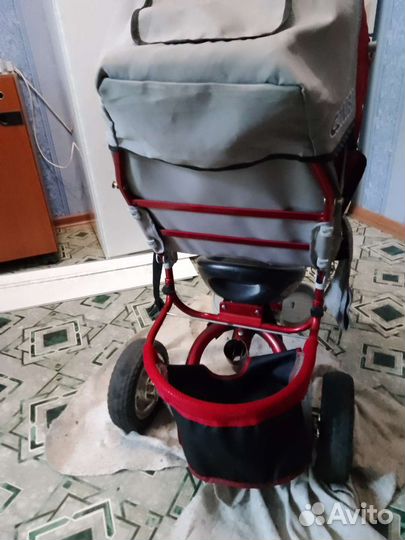 Трехколесный велосипед