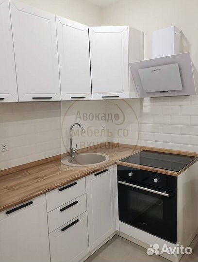 Кухонный гарнитур белый новый