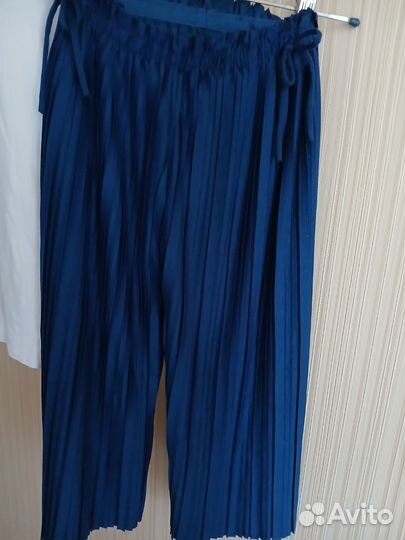 Комплект брюки кюлоты и блузка 116