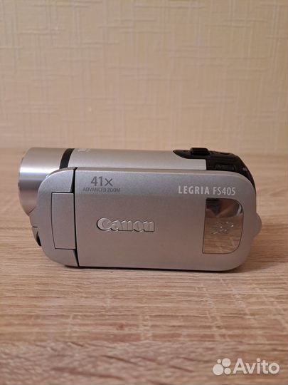 Видеокамера canon legria