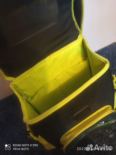 Школьный портфель