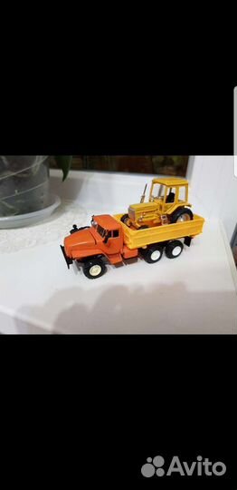 Модель урал элекон и трактор 1:43