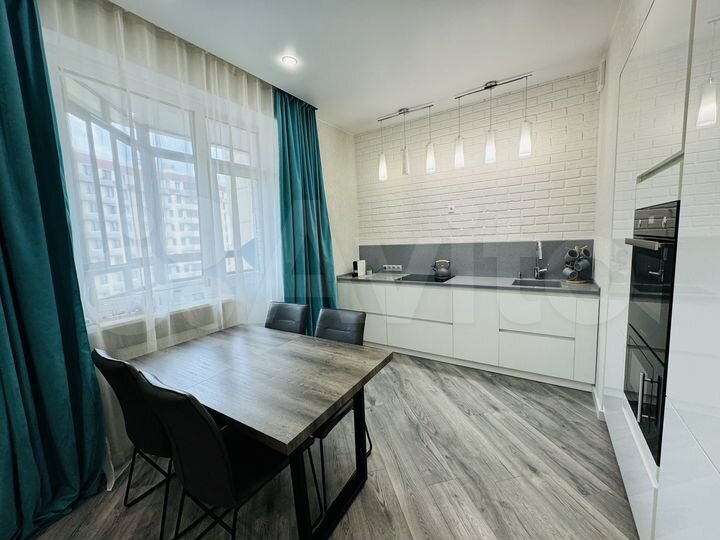 2-к. квартира, 78 м², 9/13 эт.