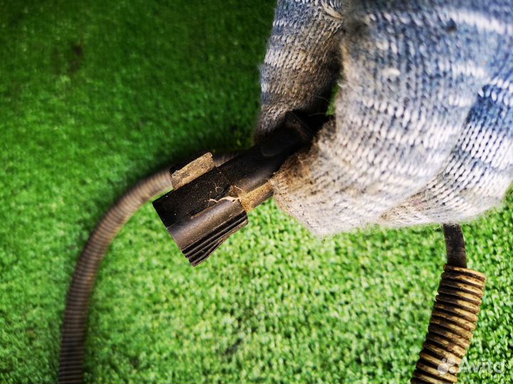 Детонации датчик на Ford Kuga 2008-2012 Volvo