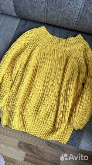 Свитер вязаный
