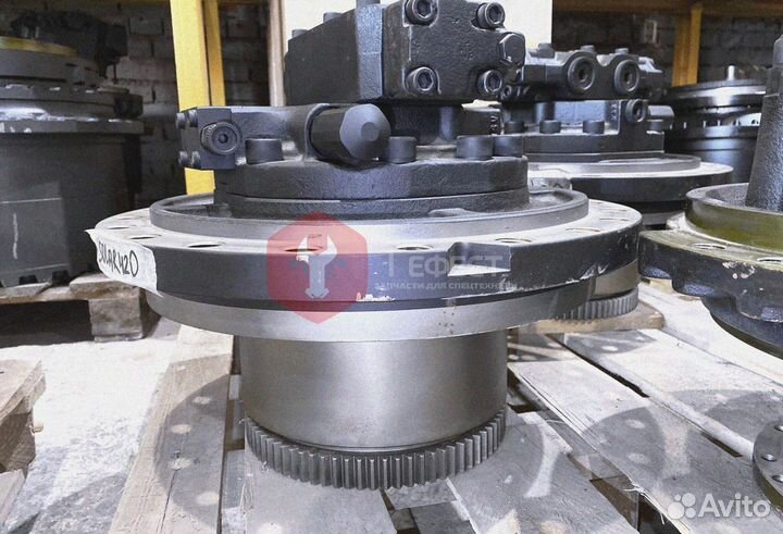 Мотор хода Doosan DX420LCA