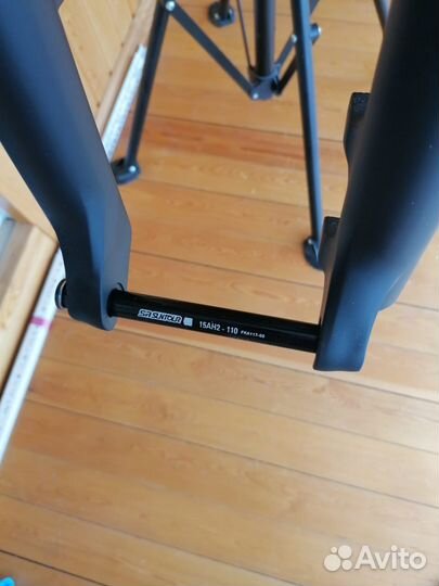 Вилка велосипедная SR Suntour