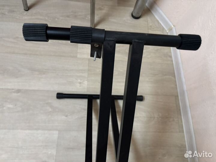 Стойка для стинтезатора новая