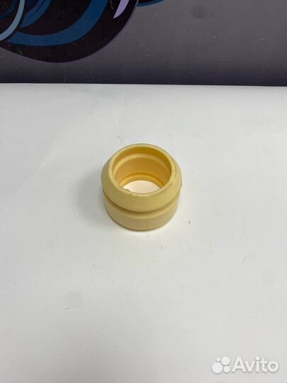 Отбойник зад амортизатор Land Rover Range LR024486