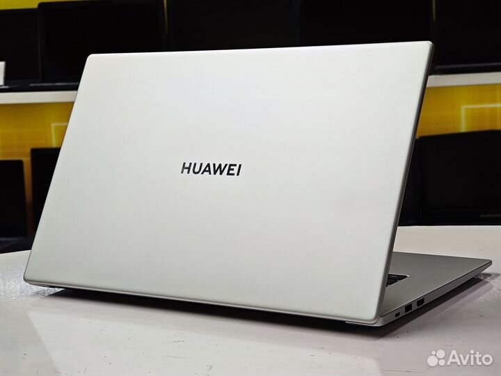 Ноутбук Huawei 15.6