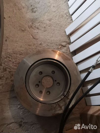 Тормозные диски задние на Lexus gs