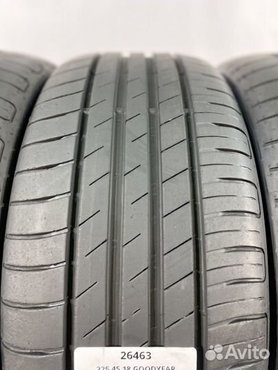 Goodyear EfficientGrip Performance 225/45 R18 83V